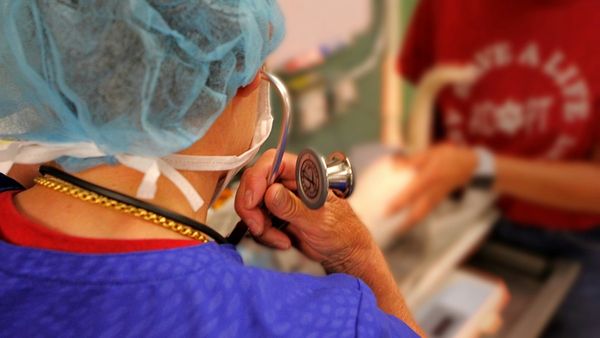 ಹುಟ್ದಾಗ ಹೆಣ್ಮಗು ಎಂದು ಸತ್ತ ಗಂಡ್ಮಗು ಕೊಟ್ಟರು!