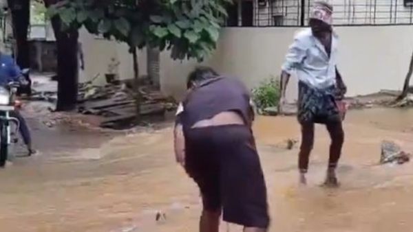 ಬೆಂಗಳೂರಿನ ಮಳೆನೀರಲ್ಲಿ ಮೀನಿಗೆ ಬಲೆ ಬೀಸಿದ ಜನ, ವಿಡಿಯೋ ವೈರಲ್‌