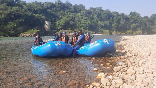 BSF: ಗಂಗಾನದಿಯಲ್ಲಿ ಬಿಎಸ್‌ಎಫ್ ಮಹಿಳಾ ತಂಡದ ಶಕ್ತಿ ಪ್ರದರ್ಶನ: ಸ್ವಚ್ಛತೆ, ಸಬಲೀಕರಣಕ್ಕಾಗಿ 2,325 ಕಿಮೀ ರಾಫ್ಟಿಂಗ್!