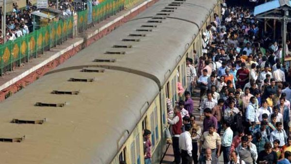  Indian Railway: ಟಿಕೆಟ್‌ ಕಾಯ್ದಿರಿಸುವ ಪ್ರಯಾಣಿಕರಿಗೆ ರೈಲ್ವೆ ಇಲಾಖೆ ಶಾಕ್‌.! 