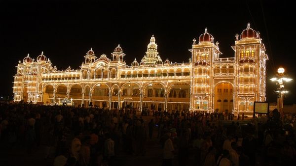 Mysore Palace: ಮೈಸೂರು ಅರಮನೆ ಪ್ರವೇಶ ಶುಲ್ಕ ಪರಿಷ್ಕರಣೆ: ಹೆಚ್ಚಿದ ದರ ವಿವರ ಇಲ್ಲಿದೆ!