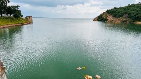 ನವಿಲುತೀರ್ಥ ಡ್ಯಾಂ ಸಂಪೂರ್ಣ ಭರ್ತಿ: ಕೃಷಿ ಚಟುವಟಿಕೆ ನೀರು, ರೈತರಿಗೆ ಸಂತಸ 