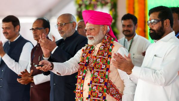 ಮಹಾರಾಷ್ಟ್ರ ಚುನಾವಣೆ: ಬಿಜೆಪಿ ಸಮ್ಮಿಶ್ರ ಸರ್ಕಾರದ ಕೊನೆ ಕ್ಷಣದ ಸರ್ಕಸ್‌; ಕಾಂಗ್ರೆಸ್‌ಗೆ ಶಾಕ್‌!