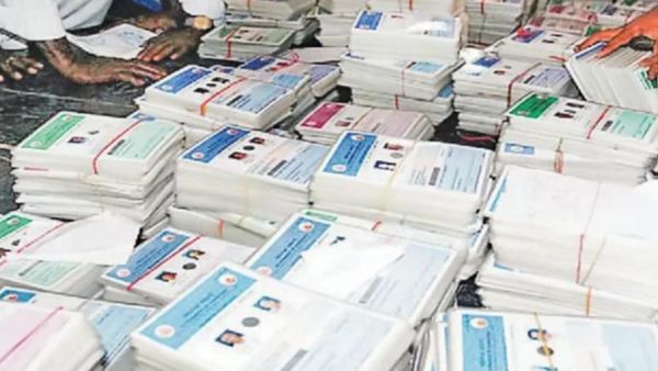 BPL: ಅನರ್ಹರ ಬಿಪಿಎಲ್ ಕಾರ್ಡ್‌ ರದ್ದು: ಚಿಕ್ಕಬಳ್ಳಾಪುರದಲ್ಲಿ 8ಸಾವಿರಕ್ಕೂ ಅಧಿಕ ಕಾರ್ಡ್‌ದಾರರಿಗೆ ಸಂಕಷ್ಟ!