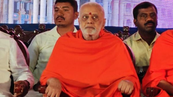 ಮುಸ್ಲಿಮರಿಗೆ ಮತದಾನದ ಹಕ್ಕು ಇಲ್ಲದಂತೆ ಮಾಡಬೇಕು: ಒಕ್ಕಲಿಗ ಸ್ವಾಮೀಜಿ ವಿವಾದ