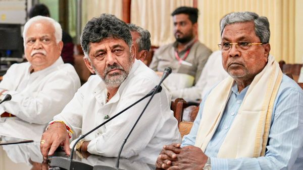 ಸಚಿವ ಸಂಪುಟ ಪುನಾರಚನೆ: ಸಚಿವರ ಕೆಲಸದ ರಿಪೋರ್ಟ್ ಕಾಂಗ್ರೆಸ್‌ ಹೈಕಮಾಂಡ್‌ಗೆ