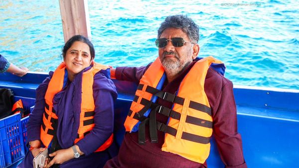 DK Shivakumar: ಮುರುಡೇಶ್ವರ ಬೀಚ್‌ನಲ್ಲಿ ಡಿಸಿಎಂ ಡಿಕೆ ಶಿವಕುಮಾರ್‌ ಫುಲ್‌ ಜಾಲಿ..ಜಾಲಿ!