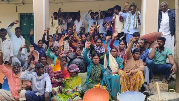 ನರೇಗಾ ಕೂಲಿ ನೀಡದೇ ಚೆಲ್ಲಾಟ: ಕೆ.ಆರ್ ಪೇಟೆಯಲ್ಲಿ ಕೂಲಿ ಕಾರ್ಮಿಕರ ದಿಢೀರ್‌ ಬೃಹತ್‌ ಪ್ರತಿಭಟನೆ