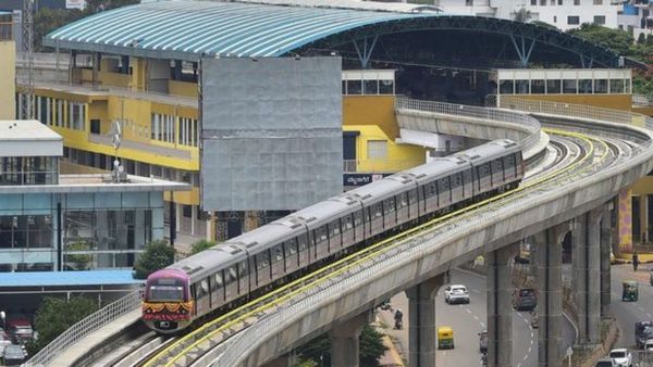 Shopping Streets Near Metro: ಬೆಂಗಳೂರಿನಲ್ಲಿ ಮೆಟ್ರೋ ನಿಲ್ದಾಣದ ಬಳಿಯಿರುವ ಶಾಪಿಂಗ್ ಸ್ಟ್ರೀಟ್‌ಗಳಿವು-ಇಲ್ಲಿದೆ ಮಾಹಿತಿ