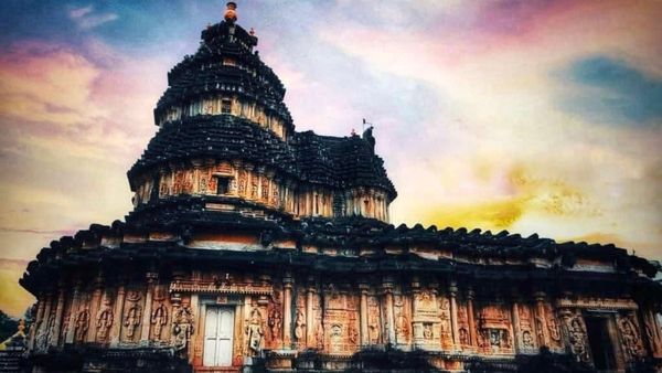 ಶೃಂಗೇರಿ ಮಠದ ಆಸ್ತಿ ವಕ್ಫ್‌ಗೆ ಸೇರಿದ್ದಾ? ಸ್ಪಷ್ಟನೆ ಕೊಟ್ಟ ಟಿಪ್ಪು ವಂಶಸ್ಥ