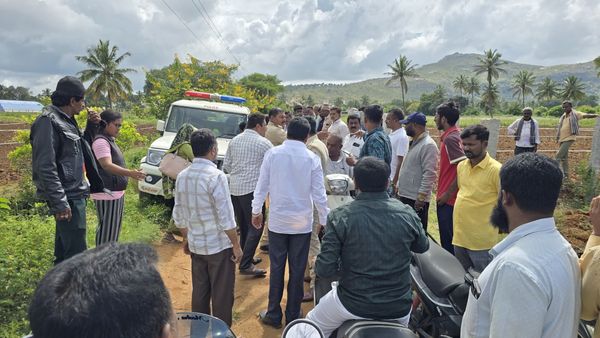 Waqf Dispute: ಚಿಂತಾಮಣಿಗೂ ಹಬ್ಬಿದ ವಕ್ಫ್ ವಿವಾದ: ಎರಡು ಗುಂಪಿನ ನಡುವೆ ಗಲಾಟೆ!