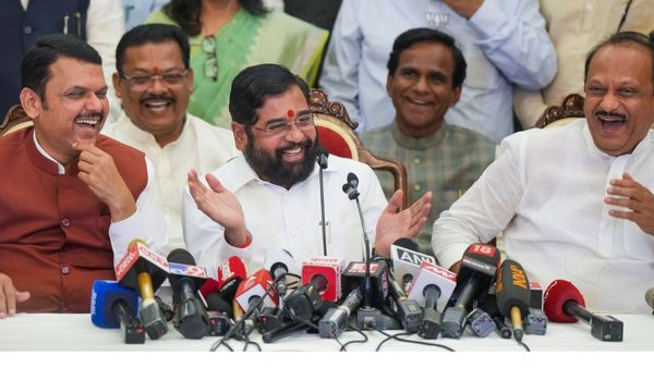 Maharashtra Election 2024: ಮಹಾರಾಷ್ಟ್ರ ಸಂಪುಟ ವಿಸ್ತರಣೆ, ಬಿಜೆಪಿ ಸೂತ್ರ ಒಪ್ಪಿದ ಶಿಂಧೆ