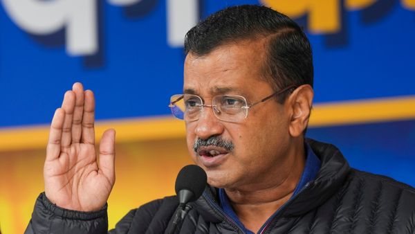 ಹಿಂದೂ, ಸಿಖ್ ಪುರೋಹಿತರಿಗೆ ತಿಂಗಳಿಗೆ 18000 ರೂಪಾಯಿ ಘೋಷಿಸಿದ ಕೇಜ್ರಿವಾಲ್: ದೆಹಲಿಯಲ್ಲಿ ಬಿಜೆಪಿಗೆ ಹೊಸ ಆತಂಕ ಶುರು