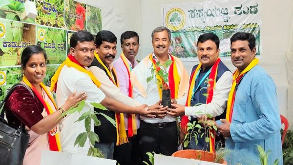 ಮಂಡ್ಯ ಸಾಹಿತ್ಯ ಸಮ್ಮೇಳನದಲ್ಲಿ ಕವನ ವಾಚಿಸಿದರೆ ವಿಶೇಷ ಕಾಣಿಕೆ: ನೀವೂ ಭಾಗವಹಿಸಿ