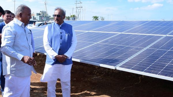 ಹೊಸದುರ್ಗ ಸೋಲಾರ್‌ ಪಾರ್ಕ್‌ಗೆ ಇಂಧನ ಸಚಿವರ ಭೇಟಿ, ಪಾರ್ಕ್ ವಿಶೇಷತೆಗಳು