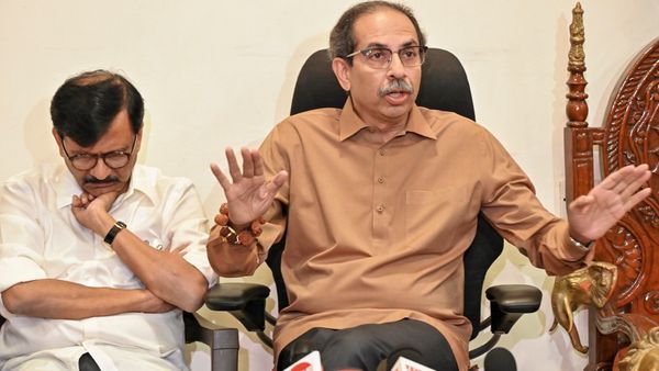 Shiv Sena: ಸೋತ ಮೇಲೆ ಹಳಿಗೆ ಮರಳುತ್ತಿದೆಯೇ ಉದ್ಧವ್ ಠಾಕ್ರೆ ಶಿವಸೇನೆ, ಕಾಂಗ್ರೆಸ್‌ನಿಂದ ದೂರ... ದೂರ..