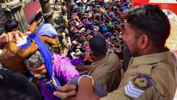 Sabarimala: ಶಬರಿಮಲೆ ಭಕ್ತರೇ ಗಮನಿಸಿ.. ಮಕರ ಜ್ಯೋತಿ ನೋಡಲು 5000 ಜನರಿಗೆ ಮಾತ್ರ ಅವಕಾಶ