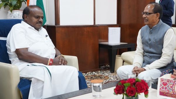 HD Kumaraswamy: ಅಡಿಕೆ, ತೆಂಗು ಬೆಳೆಗಾರರ ಸಮಸ್ಯೆ ಪರಿಹಾರಕ್ಕೆ ಮುಂದಾದ ಹೆಚ್‌ ಡಿ ಕುಮಾರಸ್ವಾಮಿ