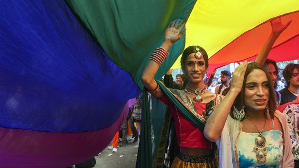ಸಲಿಂಗ ವಿವಾಹ ಮಾನ್ಯತೆ; ಮಹತ್ವದ ಆದೇಶ ನೀಡಿದ ಸುಪ್ರೀಂ ಕೋರ್ಟ್