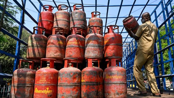 ಗೃಹ ಬಳಕೆಯ ಸಿಲಿಂಡರ್‌ ಉಚಿತ ಸರಬರಾಜು, ವಿವರಗಳು