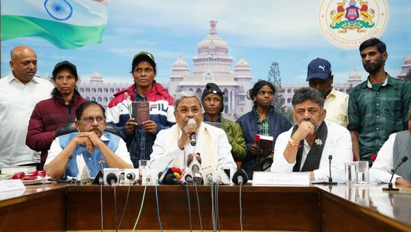 Naxalites Surrender: ನಕ್ಸಲರು ಸಿಎಂ ಕಚೇರಿಯಲ್ಲಿ ಶರಣಾಗತರಾಗಿರುವುದರಲ್ಲಿ‌ ತಪ್ಪೇನಿದೆ: ಪರಮೇಶ್ವರ್‌