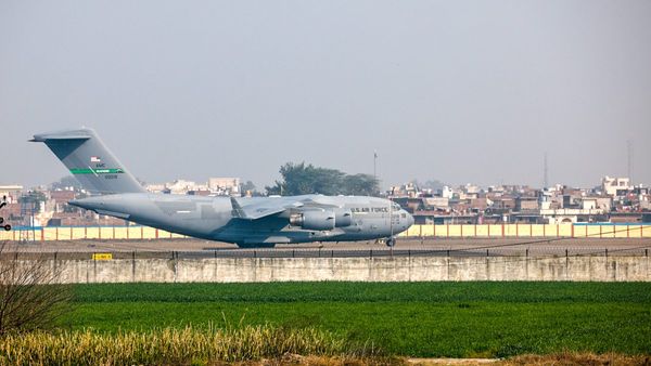 Indian immigrants: ಅಮೆರಿಕದಿಂದ ಗುಜರಾತಿಗೆ ಬಂದಿಳಿದ 33 ಅಕ್ರಮ ವಲಸಿಗರು