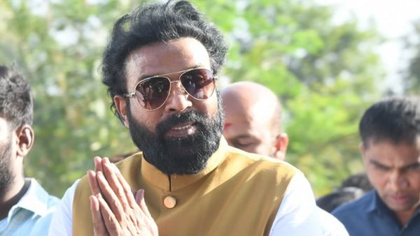 ಗದಗದಲ್ಲಿ ಶ್ರೀರಾಮುಲು ರಹಸ್ಯ ಸಭೆ, ಮನೆಗೆ ಭೇಟಿ ನೀಡಿದ ನಾಯಕ ಯಾರು?