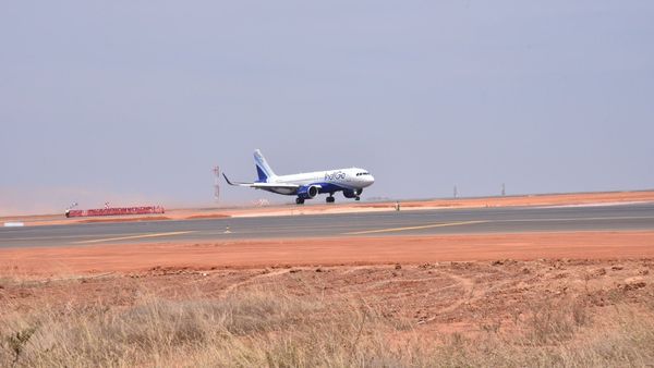 Bengaluru Second Airport: ಬೆಂಗಳೂರು 2ನೇ ವಿಮಾನ ನಿಲ್ದಾಣಕ್ಕೆ ಸದ್ದಿಲ್ಲದೆ ರೆಡಿಯಾಯ್ತು ಬೃಹತ್‌ ರಸ್ತೆ, ಎಲ್ಲಿ?