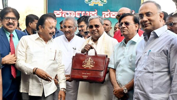 Karnataka Budget: ರಾಜ್ಯ ಬಜೆಟ್‌ನಲ್ಲಿ ದಲಿತರಿಗೆ ಬಂಪರ್‌: ಸಿಎಂ ಸಿದ್ದರಾಮಯ್ಯ ಮಾಹಿತಿ