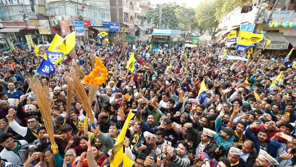 ದೆಹಲಿ ಚುನಾವಣೆ: ಸಮೀಕ್ಷೆಗಳು ಏನೇ ಹೇಳಲಿ..ಇಂದಿನ ಫಲಿತಾಂಶವೇ ಅಂತಿಮ!