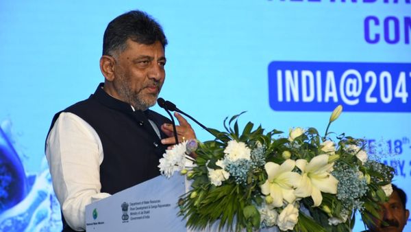 ಕರ್ನಾಟಕದ ನೀರಾವರಿ ಯೋಜನೆಗಳಿಗೆ ಬಾಕಿ ಇರುವ ಅನುಮತಿ, ಅನುದಾನ ನೀಡಿ: ಕೇಂದ್ರಕ್ಕೆ ಡಿ ಕೆ ಶಿವಕುಮಾರ್ ಮನವಿ