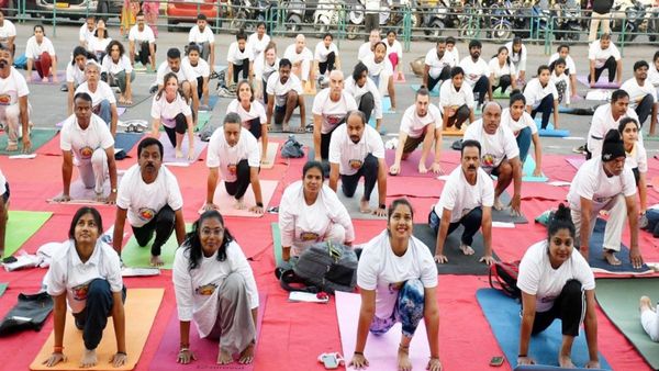 Mysuru: ಮೈಸೂರಿನಲ್ಲಿ ಸಾಮೂಹಿಕ 108 ಸೂರ್ಯ ನಮಸ್ಕಾರ ಯಶಸ್ವಿ
