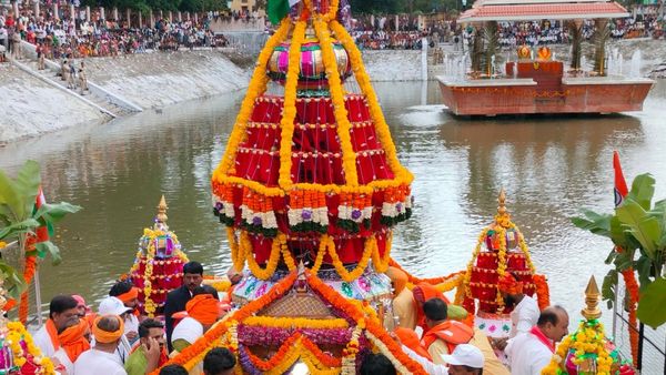 Siddharudha Swami: ಸಿದ್ಧಾರೂಢ ಸ್ವಾಮಿ ಹೆಸರು ಬಳಕೆಯಲ್ಲಿ ಹೊಸ ವಿವಾದ!