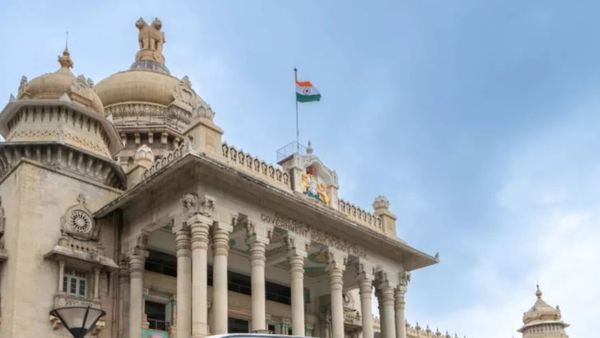 IAS: ಐಎಎಸ್ ಅಧಿಕಾರಿಗಳ ವರ್ಗಾವಣೆ, ಕ್ಯಾ. ಮಣಿವಣ್ಣನ್‌ಗೆ ಹೆಚ್ಚುವರಿ ಹುದ್ದೆ