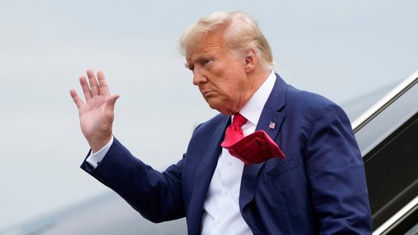 Donald Trump: 1,600 ಉದ್ಯೋಗಿಗಳಿಗೆ ದಿಢೀರ್ ಮನೆ ದಾರಿ ತೋರಿಸಿದ ಟ್ರಂಪ್!