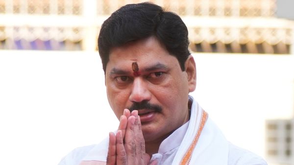 Dhananjay Munde: ಮಹಾರಾಷ್ಟ್ರದ ಸಚಿವ ಧನಂಜಯ ಮುಂಡೆ ರಾಜೀನಾಮೆ
