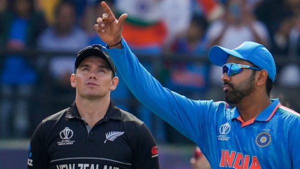 Ind vs NZ: ಟಾಸ್ ಗೆದ್ದ ನ್ಯೂಜಿಲೆಂಡ್ ಬ್ಯಾಟಿಂಗ್ ಆಯ್ಕೆ; ತಂಡದಲ್ಲಿ ಪ್ರಮುಖ ಬದಲಾವಣೆ