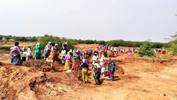 ನರೇಗಾ ಯೋಜನೆಯಡಿ ನೀಡುವ ಕೂಲಿ ಏಪ್ರಿಲ್‌ 1ರಿಂದ ಪರಿಷ್ಕರಣೆ