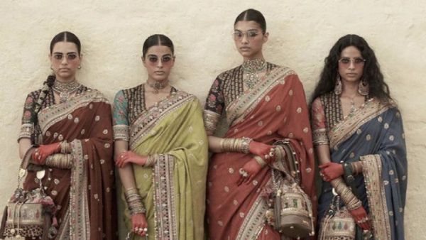 ಮಹಿಳೆಯರಿಗೆ ಗುಡ್‌ನ್ಯೂಸ್‌: ಬೆಂಗಳೂರು ಸೀರೆ ಉತ್ಸವ, ಕಡಿಮೆ ಬೆಲೆಗೆ ಸಿಗಲಿದೆ ಸೀರೆ!