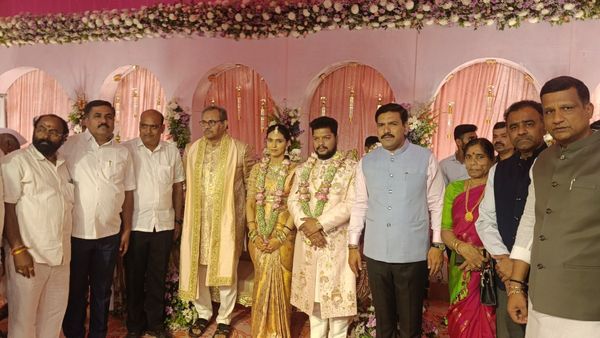 ಯಡಿಯೂರಪ್ಪ ಕುಟುಂಬದಲ್ಲಿ ವಿವಾಹದ ಸಂಭ್ರಮ, ಮೊಮ್ಮಗನ ನಿಶ್ಚಿತಾರ್ಥ