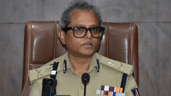 ವಿಂಗ್‌ ಕಮಾಂಡರ್‌ ಬಂಧನದ ಬಗ್ಗೆ ಕಮೀಷನರ್‌ ಹೇಳಿದ್ದೇನು?