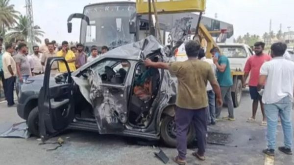 ಬೆಂಗಳೂರು-ಮೈಸೂರು ಎಕ್ಸ್ಪ್ರೆಸ್ ವೇನಲ್ಲಿ ಮತ್ತೊಂದು ಭೀಕರ ಅಪಘಾತ: ನಾಲ್ವರು ಸಾವು