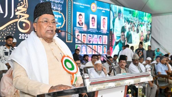 ಕನ್ನಡಿಗರ ಪರವಾಗಿ ಮೆಕ್ಕಾದಲ್ಲಿ ಪ್ರಾರ್ಥನೆ ಸಲ್ಲಿಸಿ: ಹಜ್‌ ಯಾತ್ರಿಕರಿಗೆ ಸಿಎಂ ವಿಶೇಷ ಮನವಿ