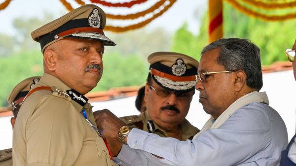 ಸೈಬರ್ ಅಪರಾಧ ನಿಗ್ರಹಕ್ಕೆ ಹೀಗೆ ಮಾಡಿ: ಪೊಲೀಸರಿಗೆ ಸಿದ್ದರಾಮಯ್ಯ ಕರೆ