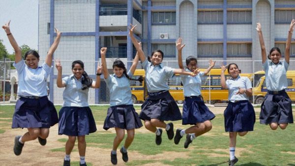 ಎಲ್ಲ ಶಾಲೆಗಳಲ್ಲಿ ಹೆಣ್ಣುಮಕ್ಕಳಿಗೆ ಶೇ 50ರಷ್ಟು ಸೀಟು ಮೀಸಲು: ಮಹತ್ವದ ಆದೇಶ