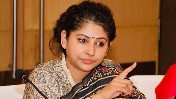 IAS: ಐಎಎಸ್ ಅಧಿಕಾರಿ ಸ್ಮಿತಾ ಸಭರ್ವಾಲ್ ವರ್ಗಾವಣೆ