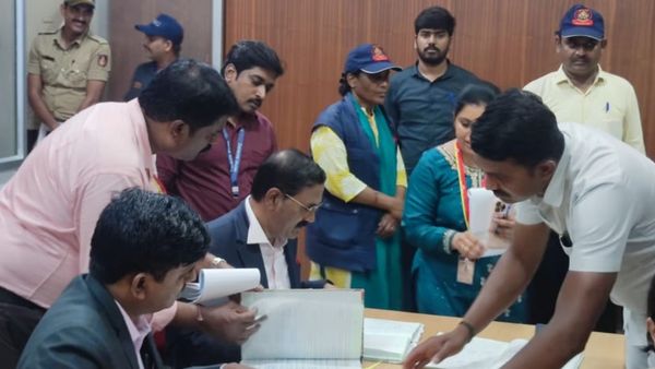 ದಾವಣಗೆರೆ ಪಾಲಿಕೆ ಕಡತ ನಿರ್ವಹಣೆ ಖಾಸಗಿ ವ್ಯಕ್ತಿ ಕೈಯಲ್ಲಿ: ಉಪ ಲೋಕಾಯುಕ್ತ ಗರಂ