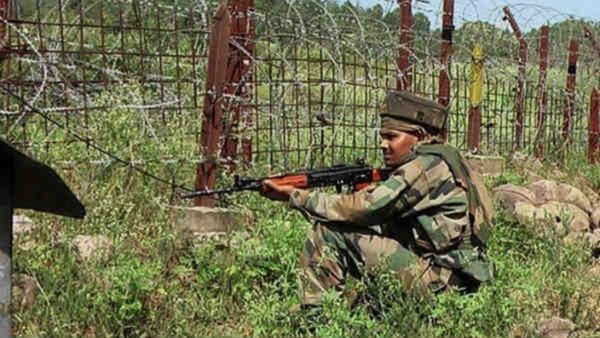 ಸತತ 5ನೇ ದಿನ ಗಡಿಯಲ್ಲಿ ಗುಂಡಿನ ದಾಳಿ ನಡೆಸಿ ಕದನ ವಿರಾಮ ಉಲ್ಲಂಘಿಸಿದ ಪಾಕಿಸ್ತಾನ