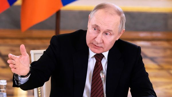 Ukraine War: ರಷ್ಯಾ & ಉಕ್ರೇನ್ ಯುದ್ಧ ಶೀಘ್ರದಲ್ಲೇ ಅಂತ್ಯ? ಮುನ್ಸೂಚನೆ ನೀಡಿದ ಪುಟಿನ್!