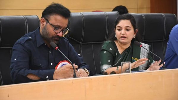 ಧಾರವಾಡ: ಬೇಸಿಗೆಯಲ್ಲಿ ಕುಡಿಯುವ ನೀರಿನ ಸಮಸ್ಯೆ ತಡೆಯಲು ಸಚಿವರ ಖಡಕ್‌ ಸೂಚನೆ